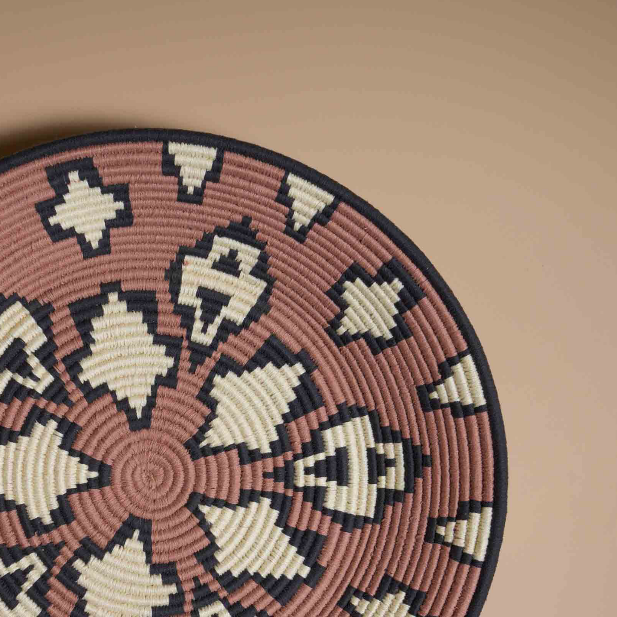 Oum_shooting-fotografico-14.11.20240404-2-copia Oum_shooting-fotografico-14.11.20240404-2-copia